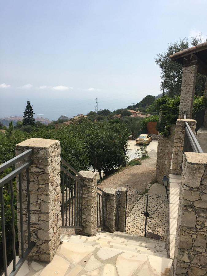 Monte Carlo View And Spa 拉杜尔比 外观 照片
